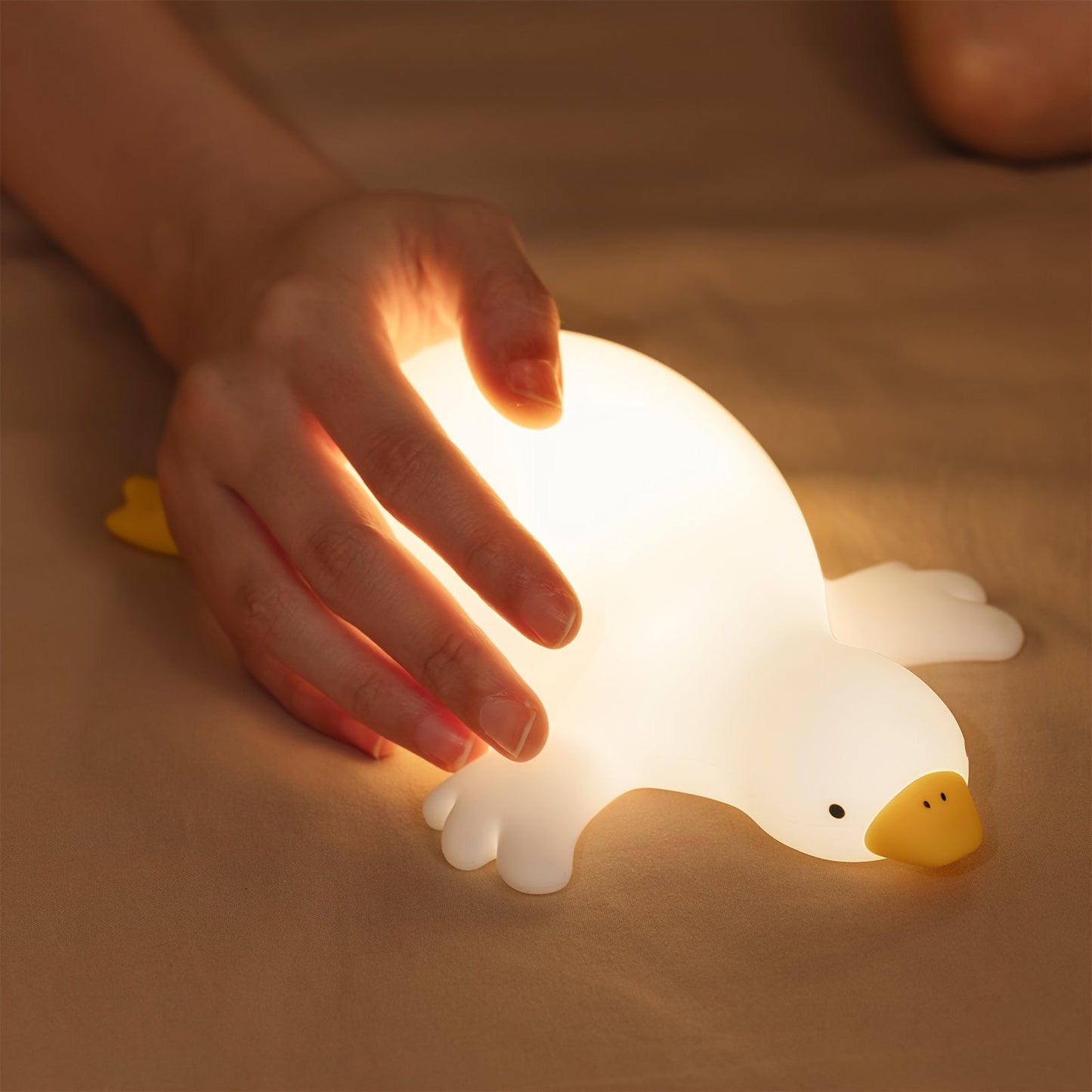 Cute White Goose LED Night Light - 3-Level Dimmable, Touch Control, USB Rechargeable with Auto-Off Timer for Bedroom Ambiance